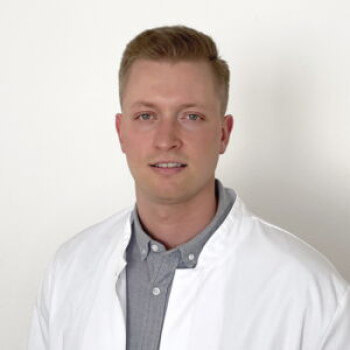 Dr. Fabian Acker